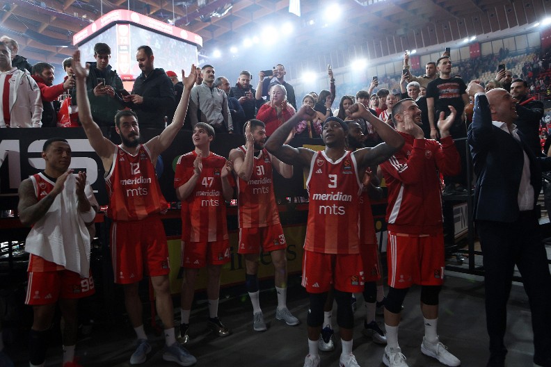 CRVENO-BELI JURE PLEJ-OF Zvezda dočekuje posrnuli Virtus u krcatoj Areni