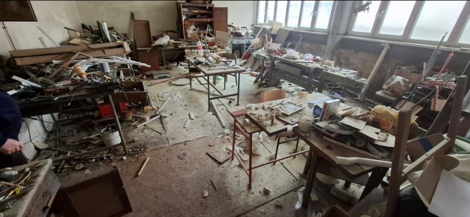 MUP HITNO REAGOVAO Opljačkana škola koju su uništili blokaderi, evo šta je odneto, oglasila se DIREKTORKA!