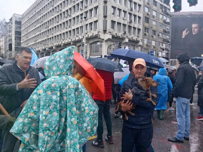 PREDRAG JANJIĆ CIKARA UBIO POLICAJCA 1994. GODINE U PIONIRSKOM PARKU POSLE RAZBOJNIŠTVA: Danas je BLOKIRAO Brankov most!