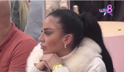 SANJA GRUJIĆ UHVAĆENA U LAŽI! Isplivao snimak na kom Janjušu pokazuje grudi, Marku Stefanoviću će pozliti (VIDEO)