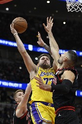 NAJLUĐI MEČ SEZONE U NBA LIGI Lebron i Dončić u šoku: Poslednjih 10 sekundi su za istoriju (VIDEO)