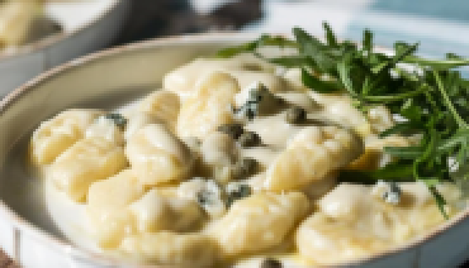 GURMANSKE NJOKE SA SLANINOM I SOSOM Ovako slasne do sada niste jeli