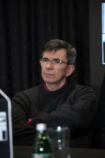 ŽENU SLAVKA ŠTIMCA GLEDALI STE NA TV, A NISTE ZNALI DA SU U BRAKU Glumac je nikada nije uhvatio za ruku i izašao u javnost sa njom