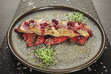 KRMENADLE SA PEČENIM PAPRIKAMA Sočne i zasitne, a meso se lepi za prste