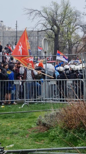 BLOKADERI RASKRINKANI: Sutra spremaju novo nasilje