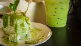 TORTA SA ZELENIM ČAJEM Drugačija i posebna, a savršena za sve svečane prilike