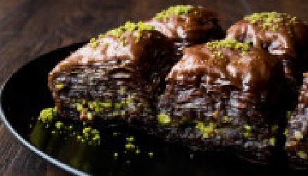 POSNA ČOKOLADNA BAKLAVA Mirisna poslastica u još slađem spoju, otopićete se od miline