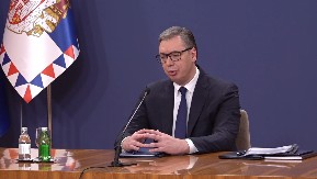 ĐURO MACUT JE BOLJI KANDIDAT OD SVIH NJIHOVIH LAŽNIH KANDIDATA Vučić: Ja sam obećao građanima Srbije, prelazne vlade neće biti!