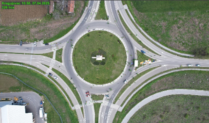 NJIH 226 MALTRETIRA CEO GRAD! Šačica blokadera zatvorila kružni tok u Kragujevcu (FOTO)