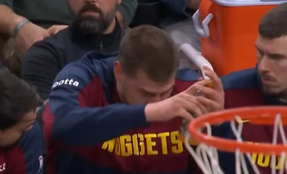 KO JE OVO MOGAO DA OČEKUJE? U Denveru sve puca, Jokić se našao u centru ogromne svađe (VIDEO)