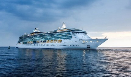 VIKING UPLOVIO U JADRAN Ima 600 članova posade i namenjen je samo odraslima