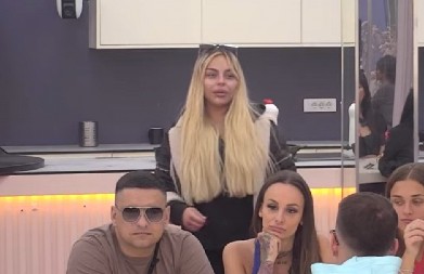 SOFIJA BRUTALNO URNISALA TERZU! Dovela ga do tačke pucanja, Borislav ustao i uzvratio joj duplom merom!