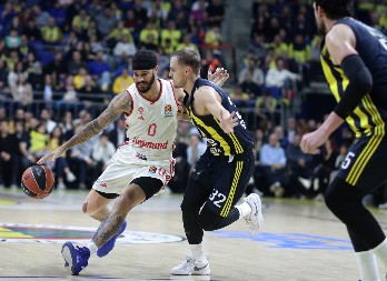 ZVEZDA NIJE MOGLA DA ČUJE BOLJE VESTI Fener deklasirao Bajern, evo šta to znači za crveno-bele