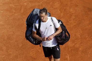 NEMAC NA ŽESTOKOM UDARU "Ako ti smeta, onda igraj šah"