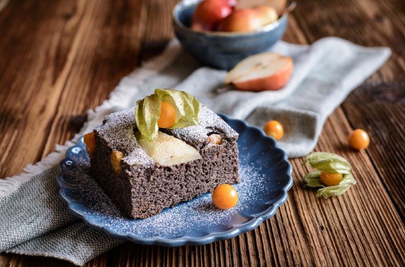 POSNI KOLAČ SA JABUKAMA I MAKOM Mirisni desert bogatog ukusa, za savršen petak