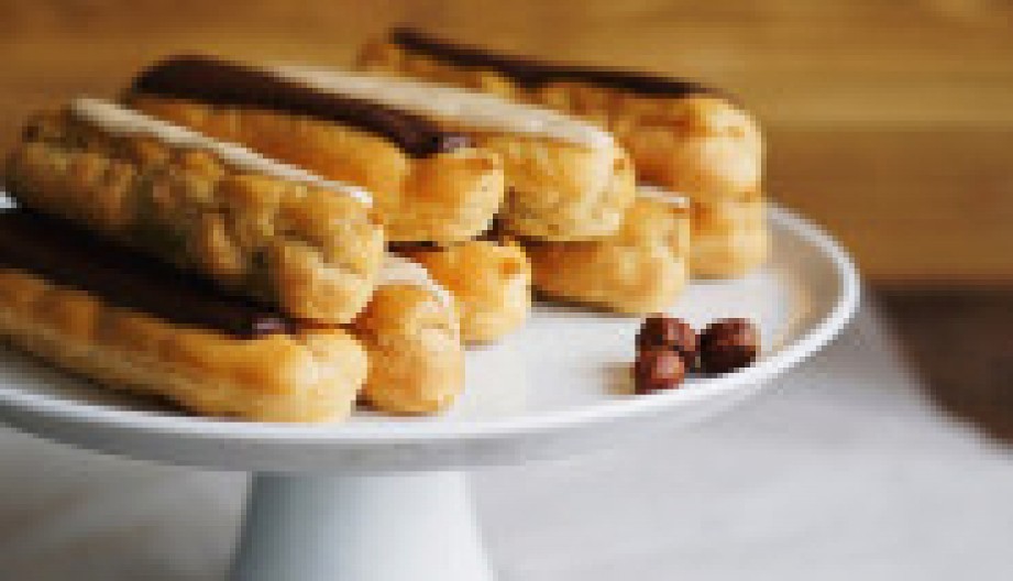 NEODOLJIVI EKLERI SA KAFOM Savršeni spoj deserta i omiljenog napitka, za pravo uživanje