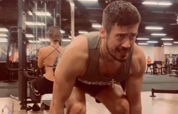 NEKADA JE IMAO 110 KILOGRAMA! Nikoli Rokviću svi mišići došli do izražaja u teretani, mnogo pevači mu zavide na izvajanom telu