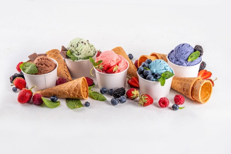 DA LI BISTE PROBALI SLADOLED SA UKUSOM PUŽEVA ILI PARMEZANA? Avio-kompanija iznenadila putnike neobičnom poslasticom - evo kako su reagovali