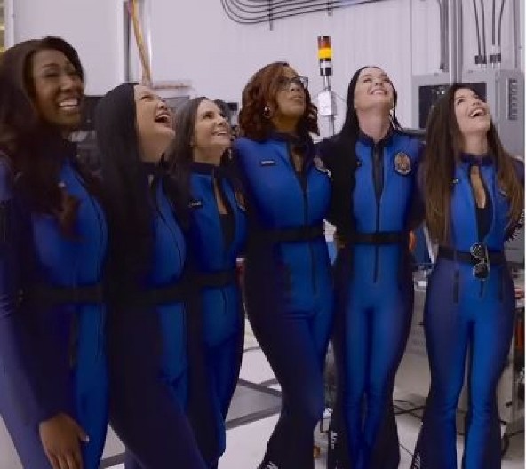 SVE JE SPREMNO! Danas Bezosova verenica i još 5 slavnih žena LETE U SVEMIR – nećete verovati ko im se pridružuje