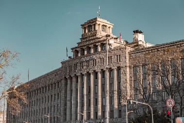 OBAVITE PRAZNIČNE POSLOVE NA VREME Za uskršnje praznike radiće ove pošte