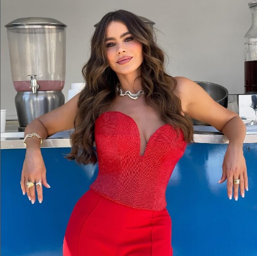 SOFIJA VERGARA U TANGA KUPAĆEM Zaludela muškarce širom sveta, dijetu nikada ne drži, ali uvek jede isti doručak