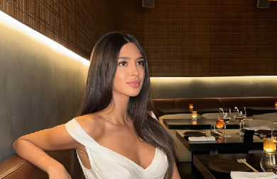 NA NJOJ PRAVO BOGATSTVO! Đina Džinović brendirana od glave do pete, samo torba joj košta više hiljada evra (FOTO)