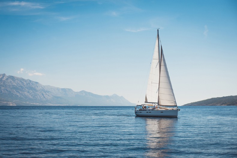 MORNARI NASRED PUČINE PRONAŠLI NAPUŠTENI BROD! Evo šta su zatekli u njemu