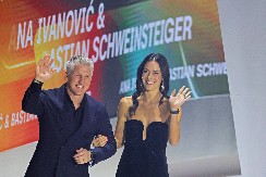 SVI SE PITAJU DA LI JE IZMEĐU ANE I BASTIJANA ZAISTA KRAJ Na venčanju je pored nje bila posebna osoba, njenu kumu svi znate!