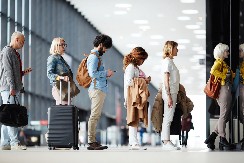 NIŽU REKORD ZA REKORDOM  Aerodrom "Nikola Tesla" ugostio znatno više putnika nego lane