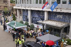 BLOKADERI TERORIŠU VEĆ VIŠE OD 100 SATI Centar grada u blokadi, ljudi ne mogu ovuda ni na praznik