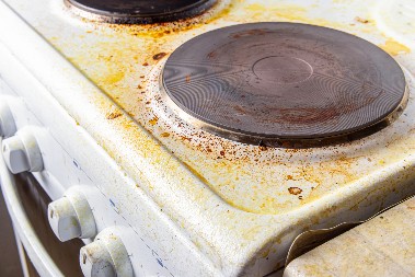 KAKO OČISTITI PRLJAVŠTINU SA RINGLI? Ova pasta rastvara svu masnoću, prelako se pravi, ima da se cakli sve