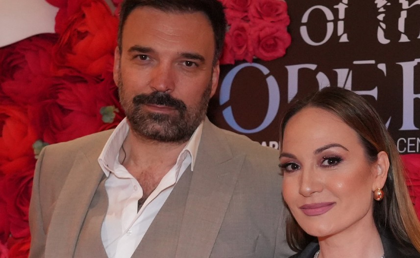 CEO BEOGRAD SINOĆ JE GLEDAO U JELENU TOMAŠEVIĆ Bosiljčić pored potpuno druge žene, promena je očigledna (FOTO)