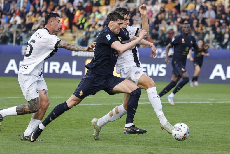 ŠOK ZA STARU DAMU Vlahović i ekipa doživeli hladan tuš od Parme