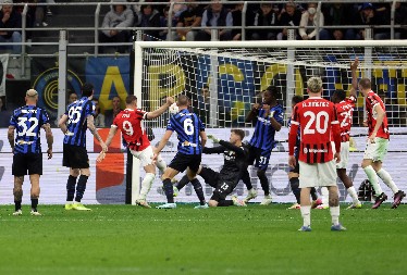 JOVIĆ ODVEO MILAN U FINALE Lukina rapsodija uništila Inter