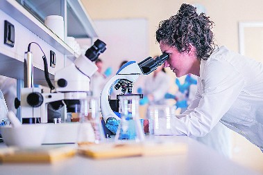 CREVNE BAKTERIJE POD LUPOM Naučnici identifikovali novi okidač za rak kod mladih