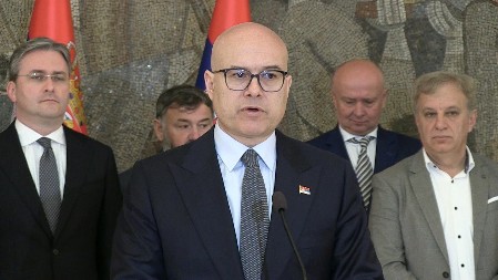 "KAKVE VEZE IMAJU POGINULI I PIŠTANJE U PIŠTALJKE?" Vučević: "Kod RTS imamo stokholmski sindrom - žrtva se zaljubila u otmičara" (VIDEO)