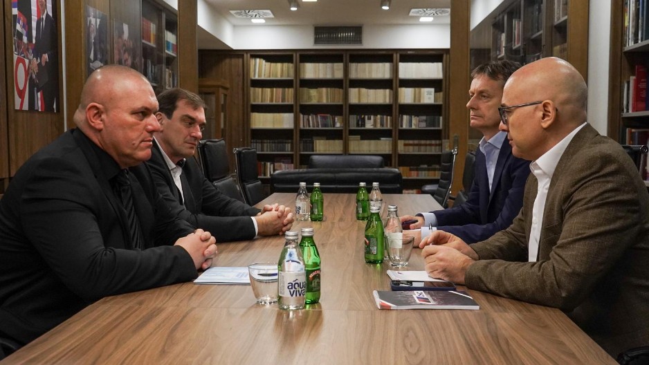 Delegacije SNS i Jedinstvene Srbije razgovarale o nastavku saradnje i razvoju Srbije