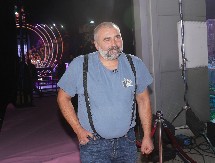 ZA JEDNU REKLAMU ZARADIO CIFRU OD KOJE SE VRTI U GLAVI! Evo čime se sve bavio Miki Đuričić!