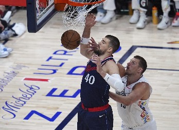 SRBIN UŠAO PONOVO U ISTORIJU Jokić novim trpl-dablom pomerio granicu NBA lige