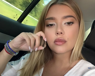 KIJA KOCKAR U KREVETU SA NOVIM DEČKOM! Ne želi više da ga krije, ne odvajaju se jedno od drugo! (FOTO)