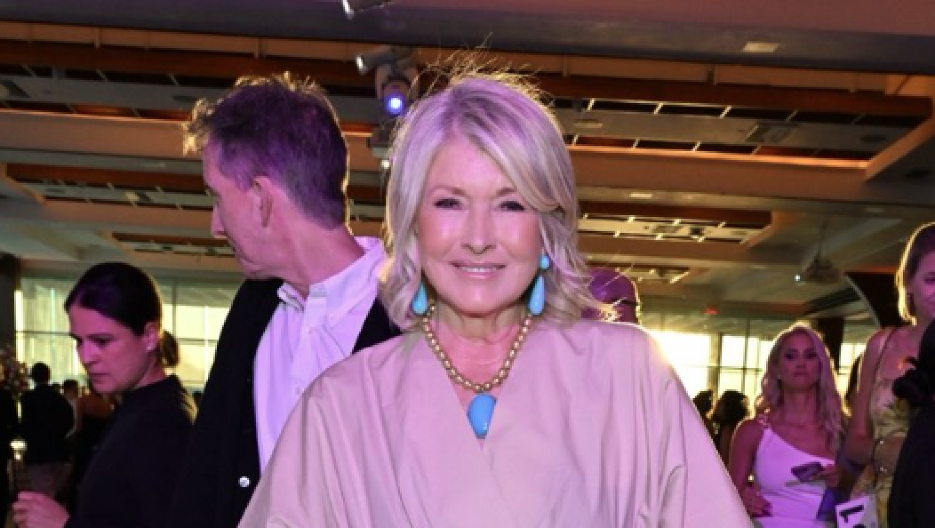 ZELENI KOMPLET OSVAJA PROLEĆE Prelep komad koji je oduševio žene u Srbiji, zbog ovih detalja izgleda savršeno