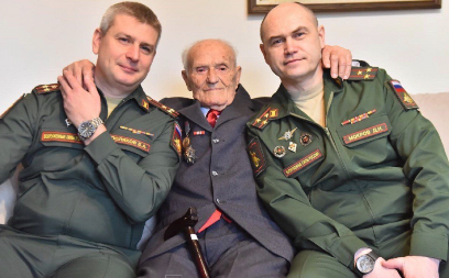 DEKI MILORADU (100) RUSI POZVONILI NA VRATA! Od njega su tražili da krene sa njima u Moskvu, morao da produžava pasoš! (FOTO)