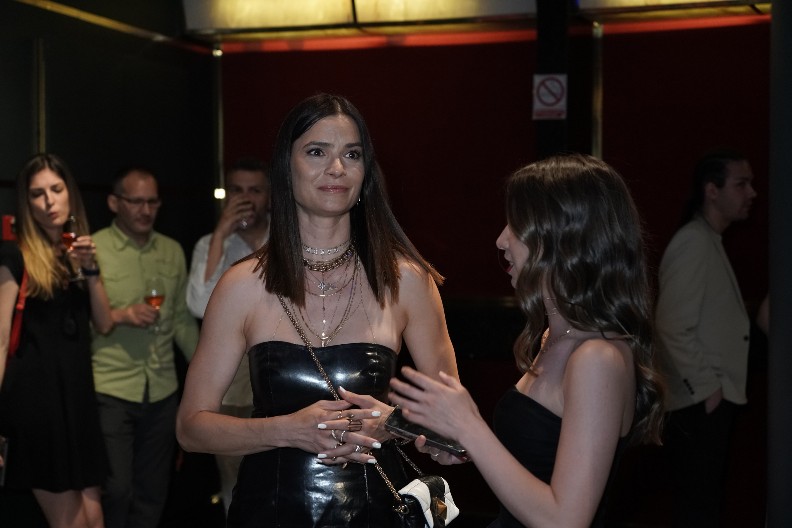 NIKO NE VERUJE DA JE NAPUNILA TOLIKO GODINA! Marija Karan proslavila rođendan, glumica već uveliko u petoj deceniji! (FOTO)