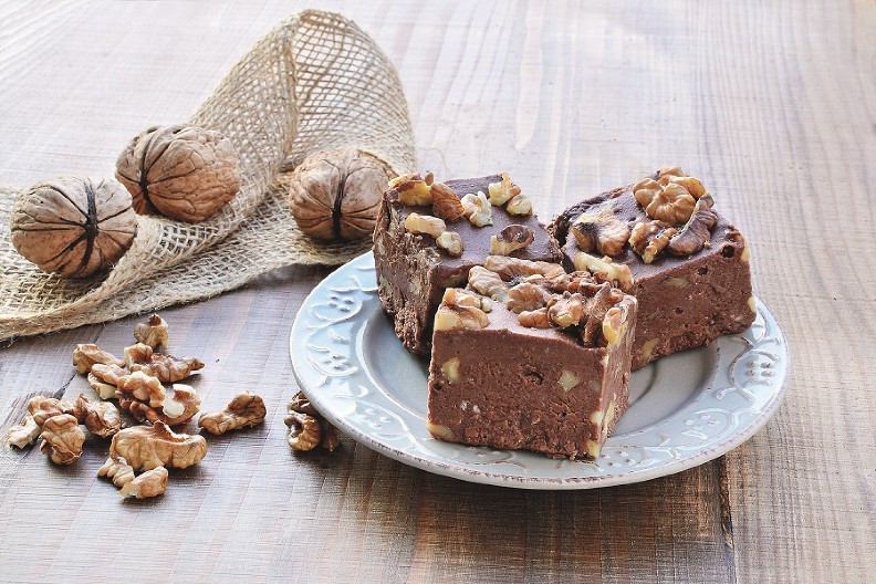 ORAH KOCKE SAVRŠENE ZA SLAVU Jednostavne, brze, sočne, slatke, svečane i uspevaju BAŠ svima