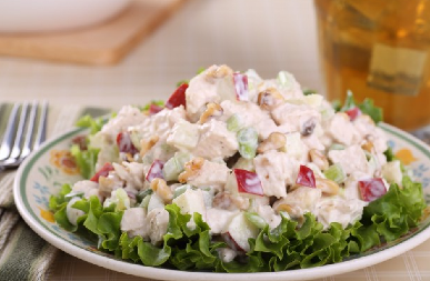 KIKIRIKI SALATA SA PILETINOM ZA ĐURĐEVDAN Kremasto predjelo ukrasiće svaku svečanu trpezu i oduševiti goste