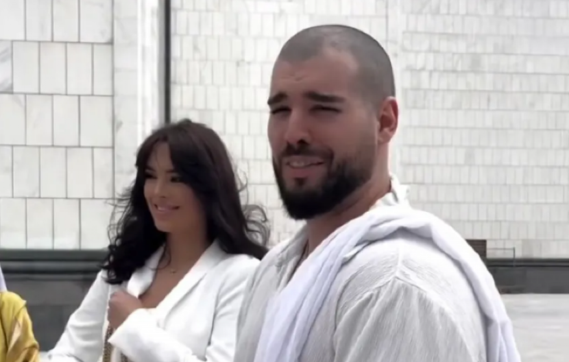 ADAM ADAKTAR KRSTIO DECU! Ono što se desilo ispred Hrama u Srbiji do sada nije viđeno, kumove izabrali na nesvakidašnji način!