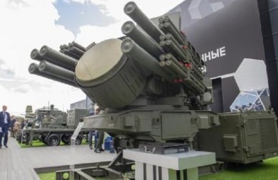 OVO JE RUSKI UBICA DRONOVA: Novi "Pancir" protiv ROJEVA ubitačnih letelica! Može istovremeno da napadne do 40 ciljeva (FOTO)