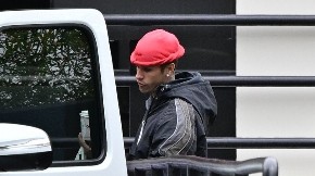 PALA JE MASKA IDEALNE LJUBAVI  Oglasio se poznati pevač i ogolio istinu o svom braku, svi bez daha čitali njegovu poruku