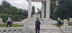 OSUĐENICI IZ ZAJEČARA ČISTILI FRANCUSKO VOJNO GROBLJE Ovakvom akcijom čuvaju sećanje na sve postradale za slobodu i mir