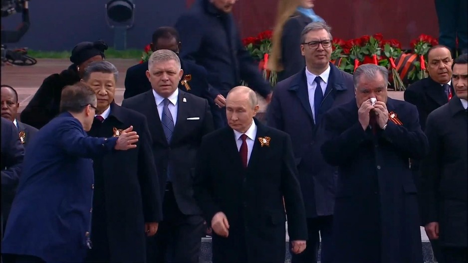 FICO SE NE ŠALI! GOVORIT MOSKVA! Ovo je njegova poruka: Molim vas da moje prisustvo ovde shvatite kao...